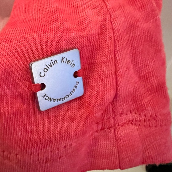 Calvin Klein Performance top size Large - Picture 2 of 5